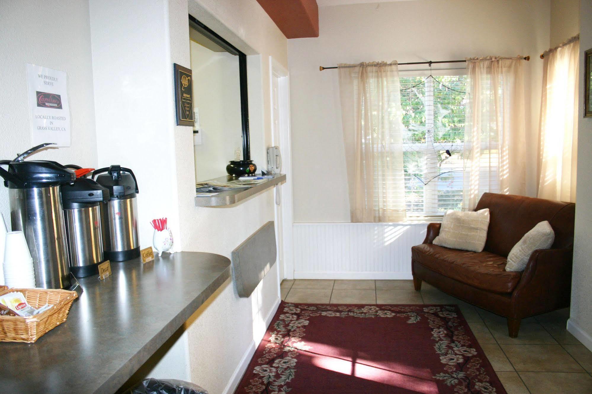 Nevada City Inn Interno foto